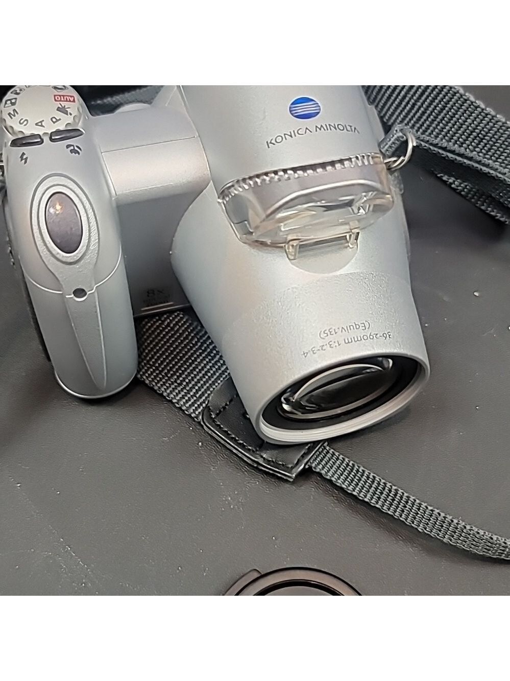 Konica Minolta DiMAGE Z10 3.2MP Digital Camera - Silver - Picture 2 of 6